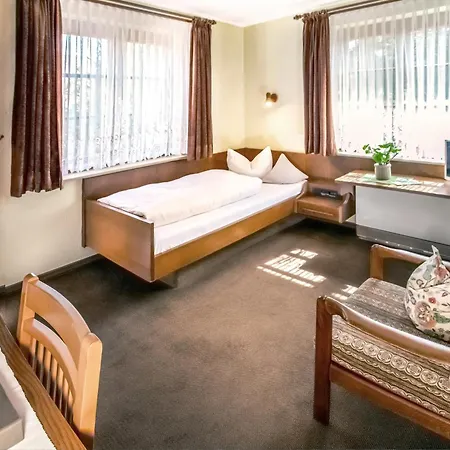 Hotel Lutz Ug