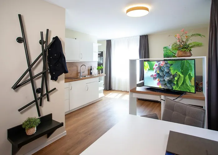 Lutz Ug 오벨던딩언